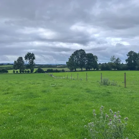 Lägenhet Organic Farm 2-bed Sleeps 4 Parking Kilkenny