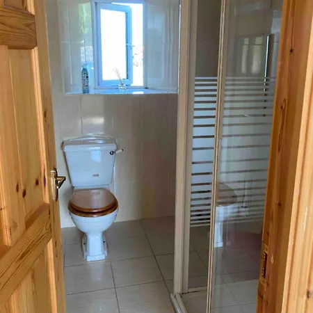 Organic Farm 2-bed Sleeps 4 Parking Kilkenny